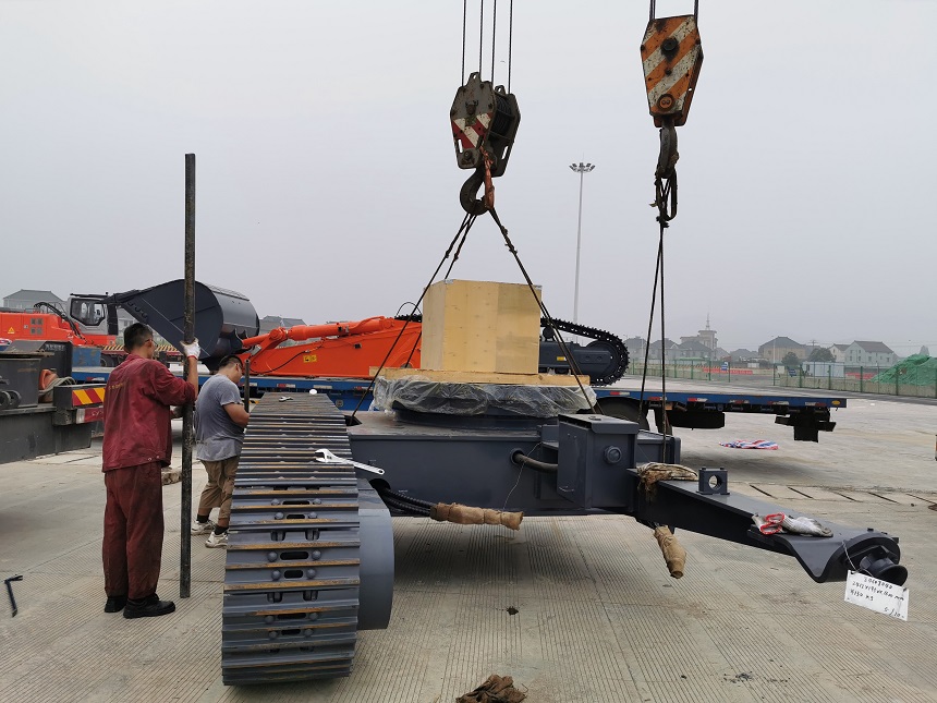 電動(dòng)挖掘機(jī)安裝.jpg
